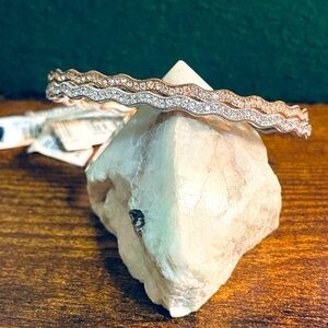 Set of NWT Nadri Wavy Stackable Bangle Bracelets